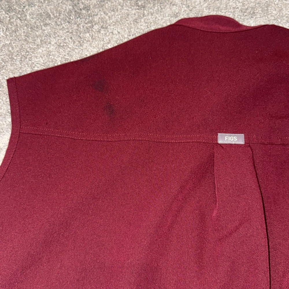 Figs maroon scrub set - Picture 4 of 5